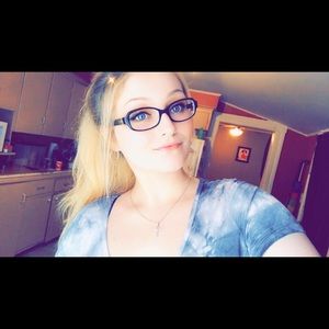 Meet your Posher, Katelyn